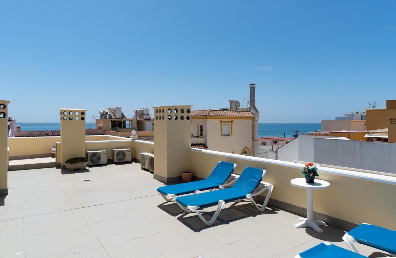 Apartamentos Leonor Carihuela ตอร์เรโมลิโนส ภายนอก รูปภาพ