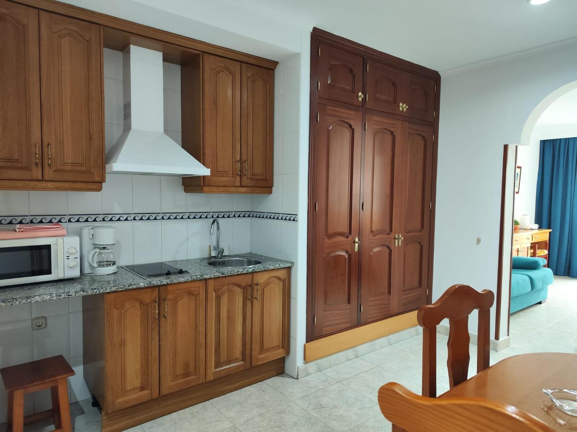 Apartamentos Leonor Carihuela ตอร์เรโมลิโนส ภายนอก รูปภาพ