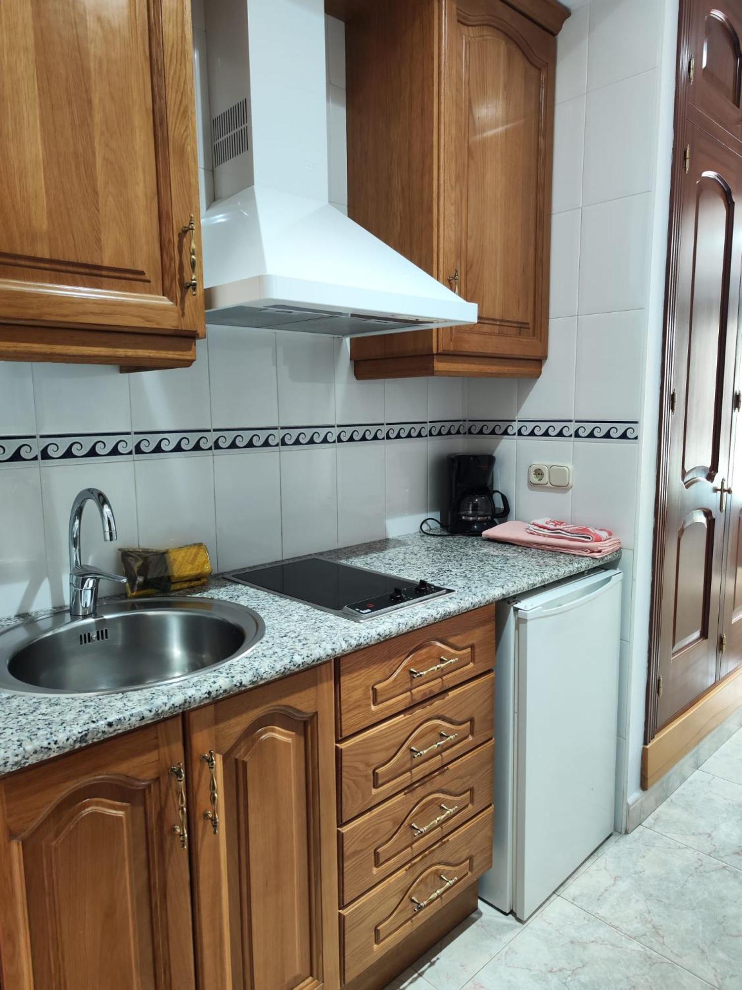 Apartamentos Leonor Carihuela ตอร์เรโมลิโนส ภายนอก รูปภาพ