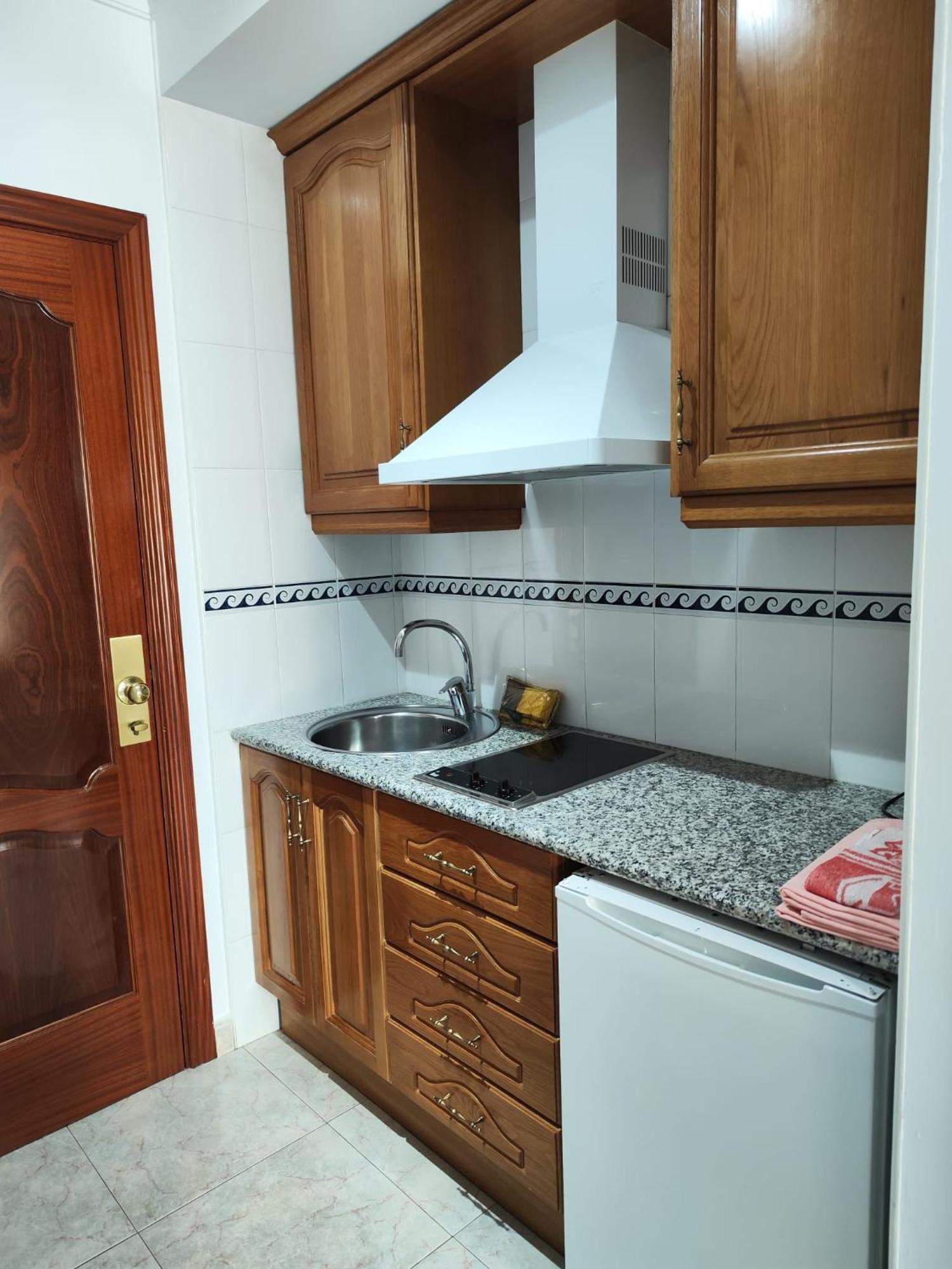 Apartamentos Leonor Carihuela ตอร์เรโมลิโนส ภายนอก รูปภาพ